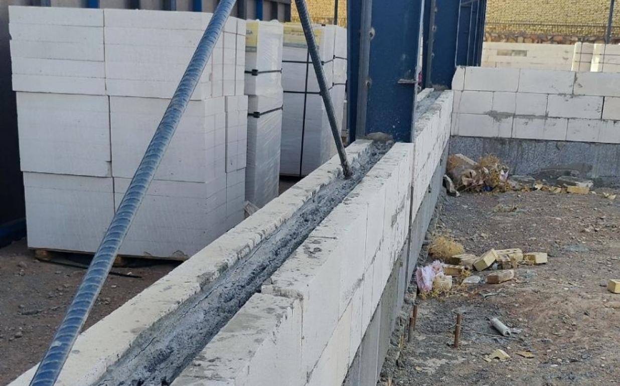 مقایسه عایق‌بندی هبلکس رضوی با مصالح سنتی در عمل